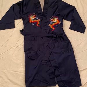Kimono robe. - 801